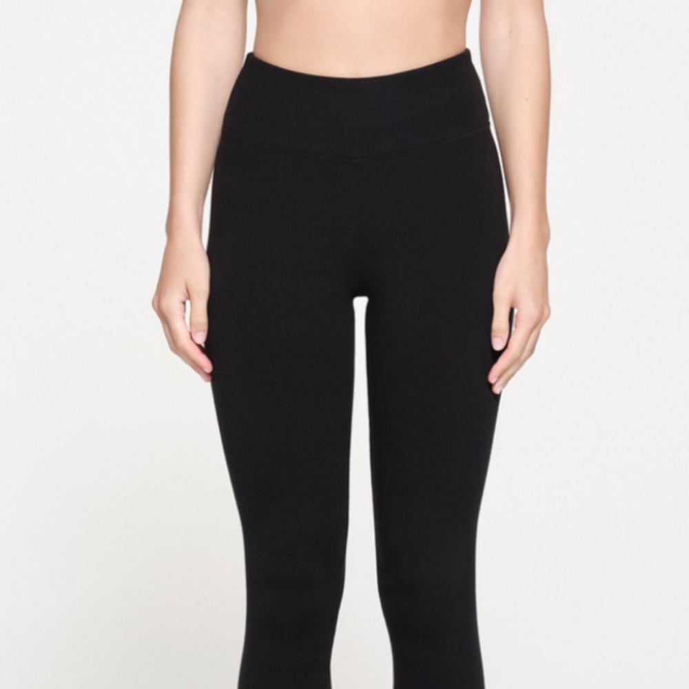 SKIMS Outdoor Basics Legging